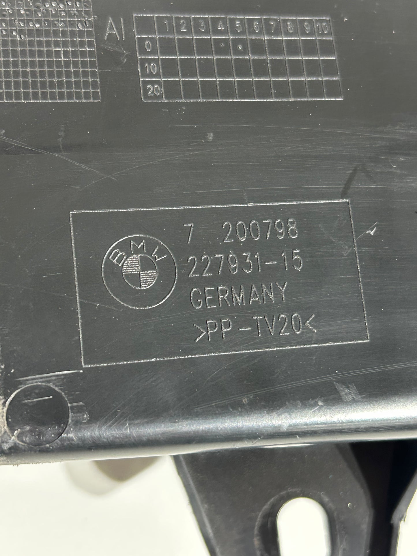 BMW Luftführung mit Temperatursensor M-Paket 5er F11/F10